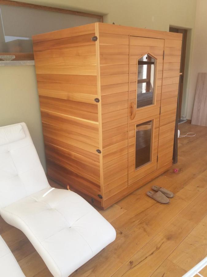 Chambres D'Hotes Les 3 Salamandres Yvoir Exteriör bild